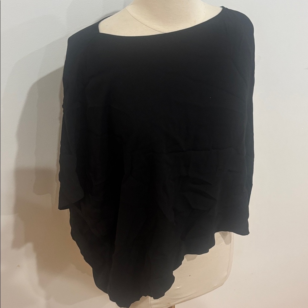 Natori Stretch Crepe Top Size: S/M - Picture 6 of 13